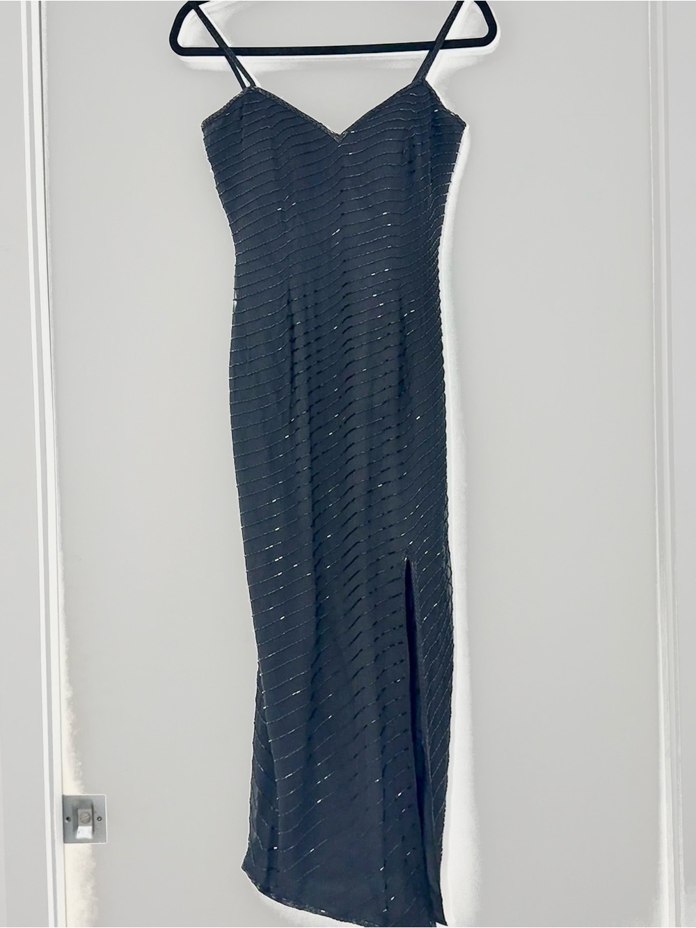 Cache Vintage 100% Silk Black Beaded Sleeveless Slit Midi Dress Sz 6 Elegant